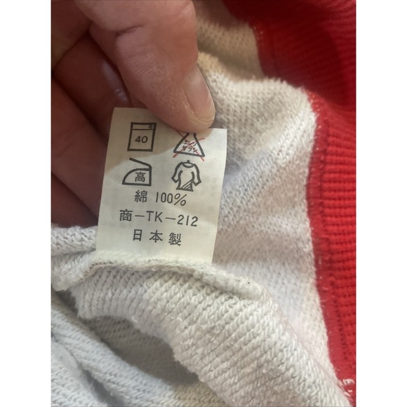 Where's Waldo Crewneck Sweatshirt Excellent Condition Imported Sz L Unisex - Picture 4 of 11